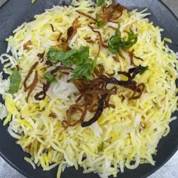 رز مشخول